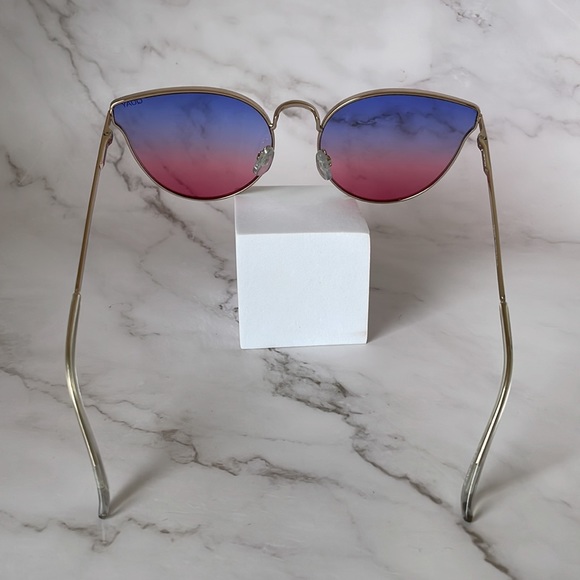 QUAY Australia sunglasses - Picture 3 of 5